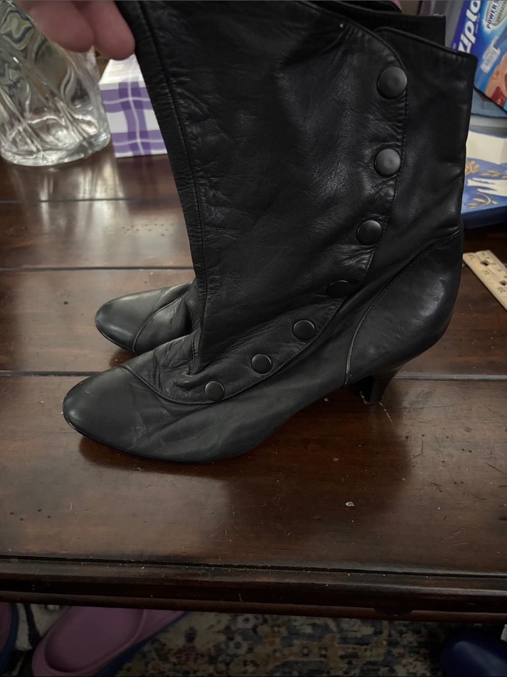 Vintage 80s Black Leather Victorian Snap Button Ankle Boots Slouchy Witch Heels